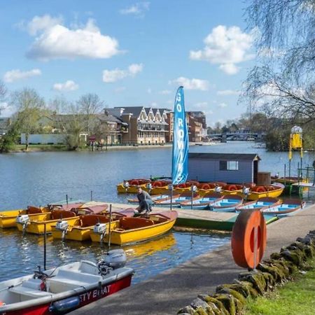 Beautiful Windsor 2 Bed, Perfect Location, 5 Mins Walk To Centre, Free Parking, Legoland, Ascot Apartman Kültér fotó