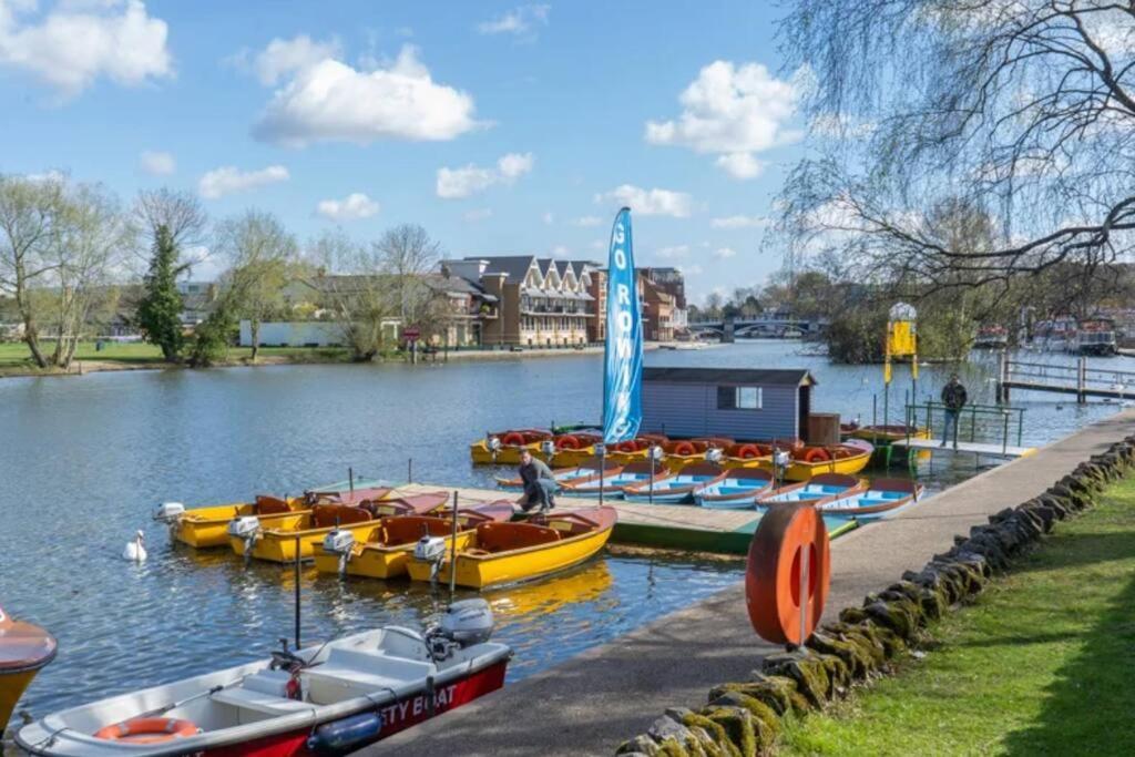 Beautiful Windsor 2 Bed, Perfect Location, 5 Mins Walk To Centre, Free Parking, Legoland, Ascot Apartman Kültér fotó