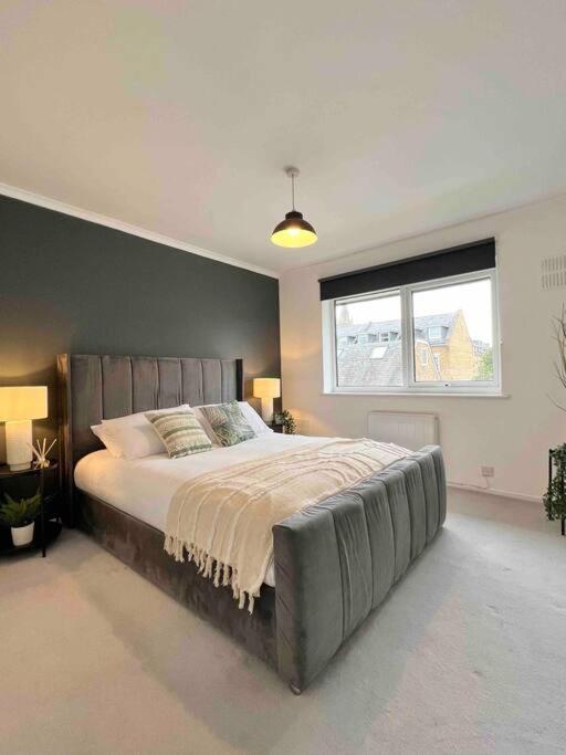 Beautiful Windsor 2 Bed, Perfect Location, 5 Mins Walk To Centre, Free Parking, Legoland, Ascot Apartman Kültér fotó