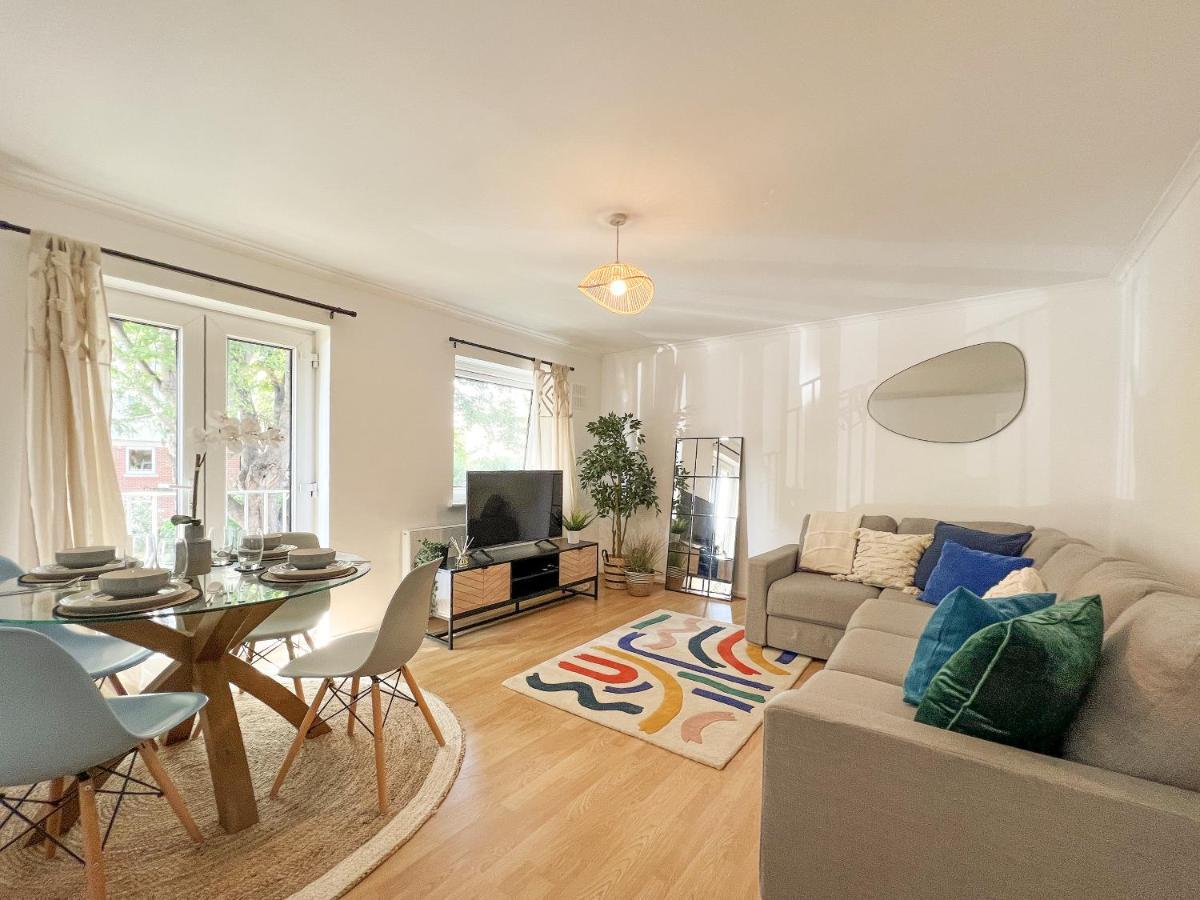 Beautiful Windsor 2 Bed, Perfect Location, 5 Mins Walk To Centre, Free Parking, Legoland, Ascot Apartman Kültér fotó